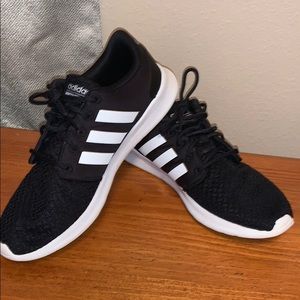 Adidas cloud memory foam running shoe